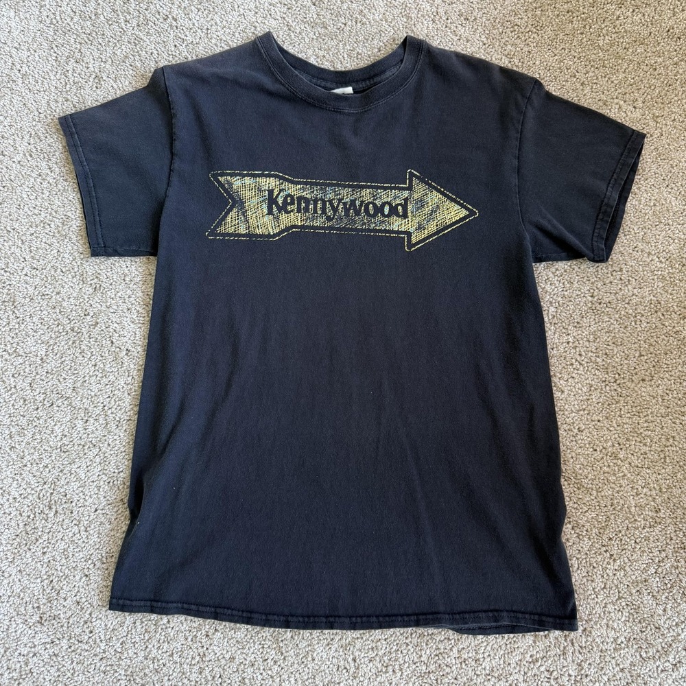 Kennywood Shirt Mens Small Black Arrow Logo Amusement Park Tee T-Shirt Gildan